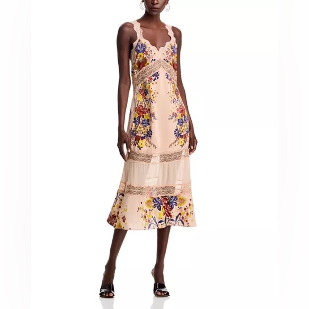 FARM Rio
Floral Lace Slip Dress - Picture 2 of 11